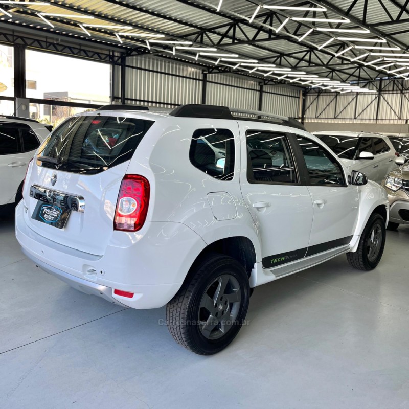 DUSTER 1.6 DYNAMIQUE 4X2 16V FLEX 4P MANUAL - 2014 - CANOAS