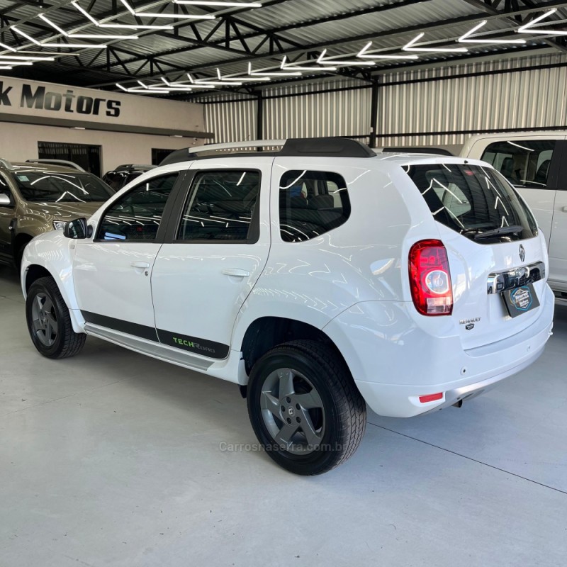 DUSTER 1.6 DYNAMIQUE 4X2 16V FLEX 4P MANUAL - 2014 - CANOAS