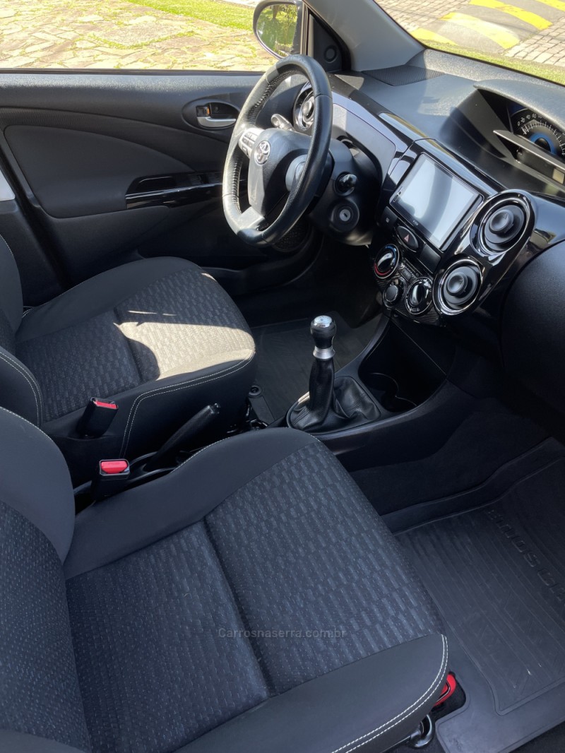 ETIOS CROSS 1.5 16V FLEX 4P MANUAL - 2014 - BENTO GONçALVES