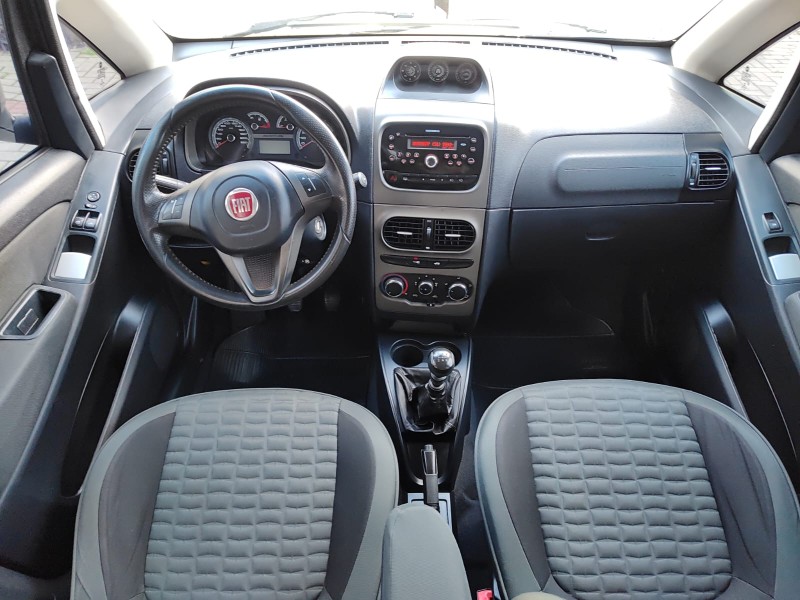 IDEA 1.8 MPI ADVENTURE 8V FLEX 4P MANUAL - 2015 - LAJEADO