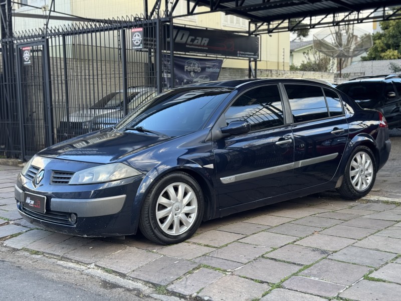 MÉGANE 2.0 DYNAMIQUE GRAND TOUR 16V GASOLINA 4P MANUAL - 2008 - CAXIAS DO SUL