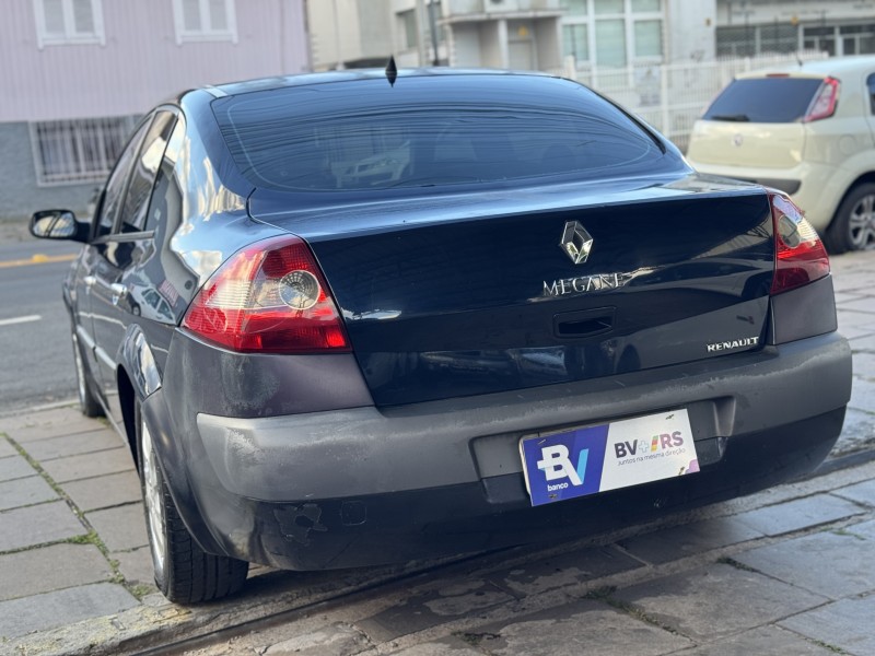 MÉGANE 2.0 DYNAMIQUE GRAND TOUR 16V GASOLINA 4P MANUAL - 2008 - CAXIAS DO SUL
