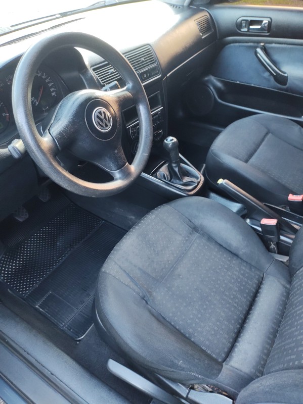 GOLF 2.0 MI SILVER EDITION 8V FLEX 4P MANUAL - 2002 - VALE REAL