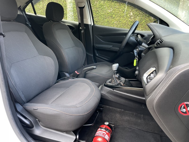 ONIX 1.4 MPFI LT 8V FLEX 4P MANUAL - 2014 - CAXIAS DO SUL