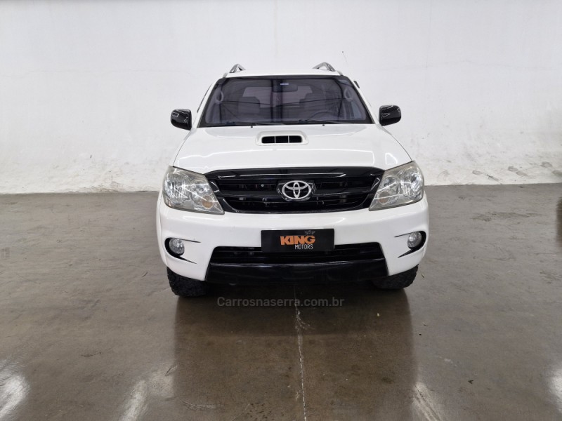 HILUX SW4 3.0 SRV 4X4 16V TURBO INTERCOOLER DIESEL 4P AUTOMÁTICO - 2006 - CAXIAS DO SUL