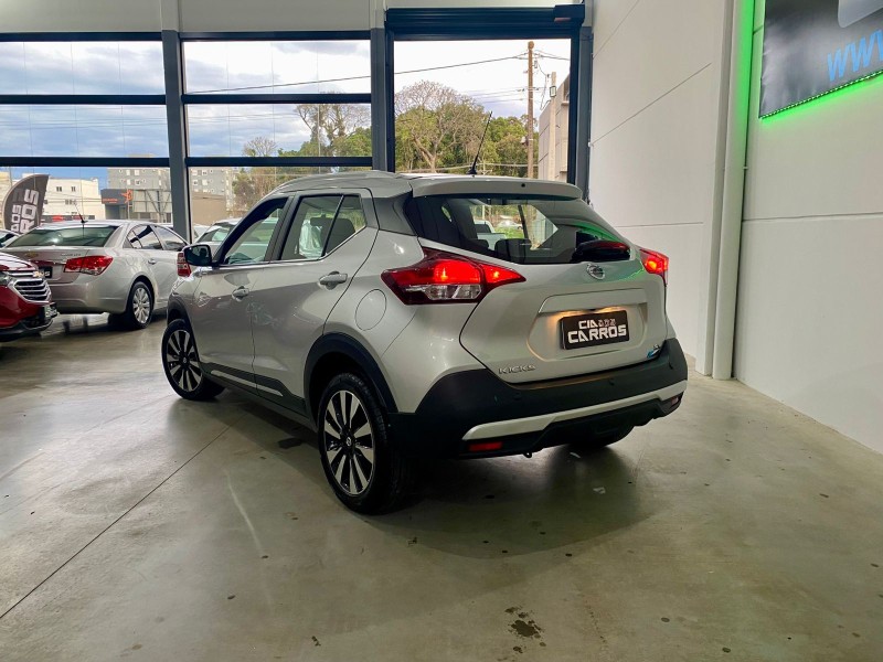 KICKS 1.6 16V FLEX SV 4P XTRONIC - 2018 - LAJEADO