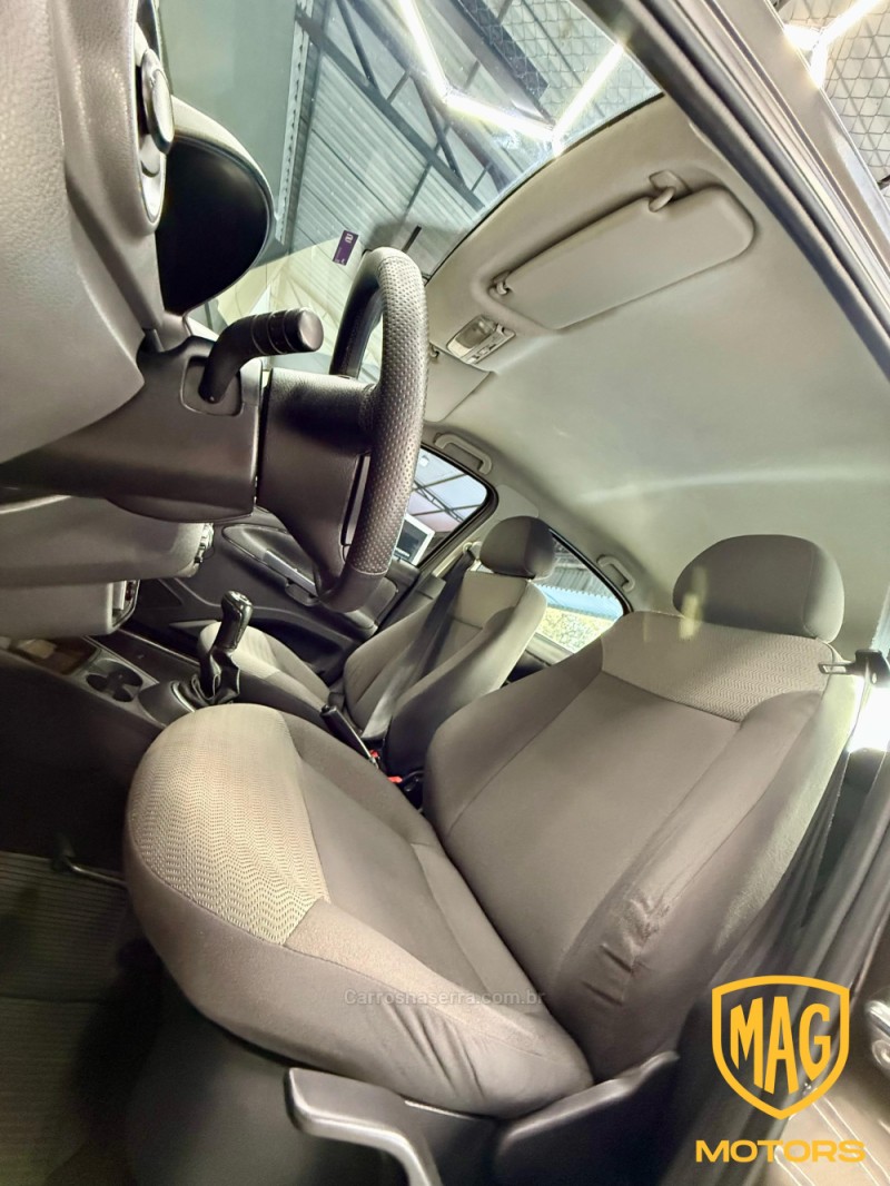 VOYAGE 1.0 MI CITY 8V FLEX 4P MANUAL - 2010 - CAXIAS DO SUL