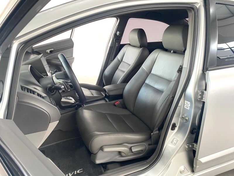 CIVIC 1.8 LXL 16V FLEX 4P AUTOMÁTICO - 2011 - LAJEADO