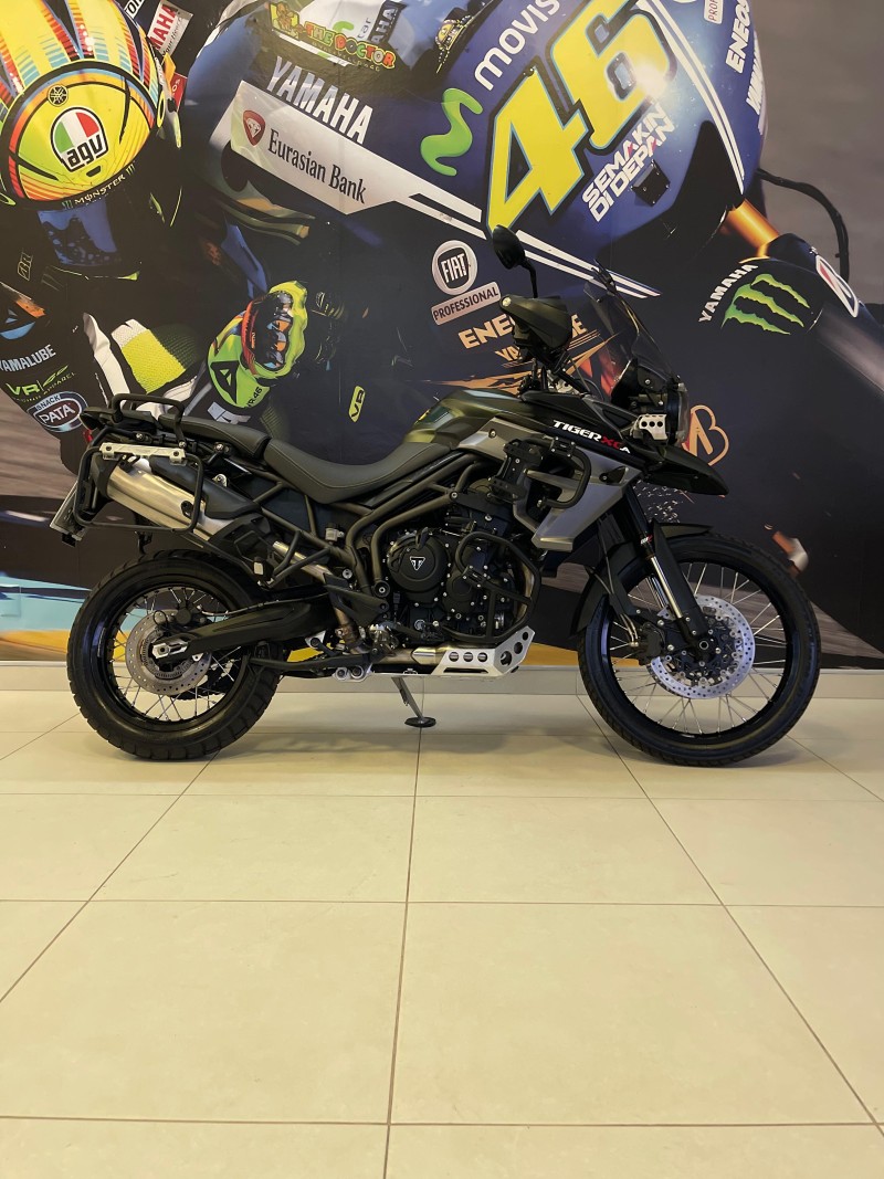 TRIUMPH - TIGER 800 XCA - 2017/2018 - Verde - R$ 54.900,00