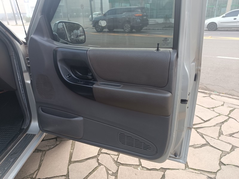RANGER 2.8 XLT LIMITED 4X4 CD 8V TURBO INTERCOOLER DIESEL 4P MANUAL - 2004 - FLORES DA CUNHA