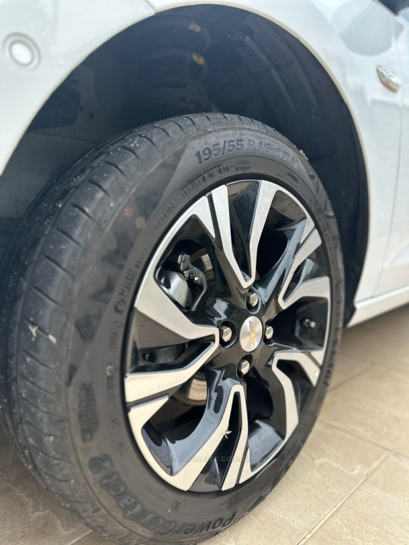 ONIX 1.0	PREMIER PLUS 12V TURBO FLEX 4P AUTOMÁTICO - 2025 - CAXIAS DO SUL