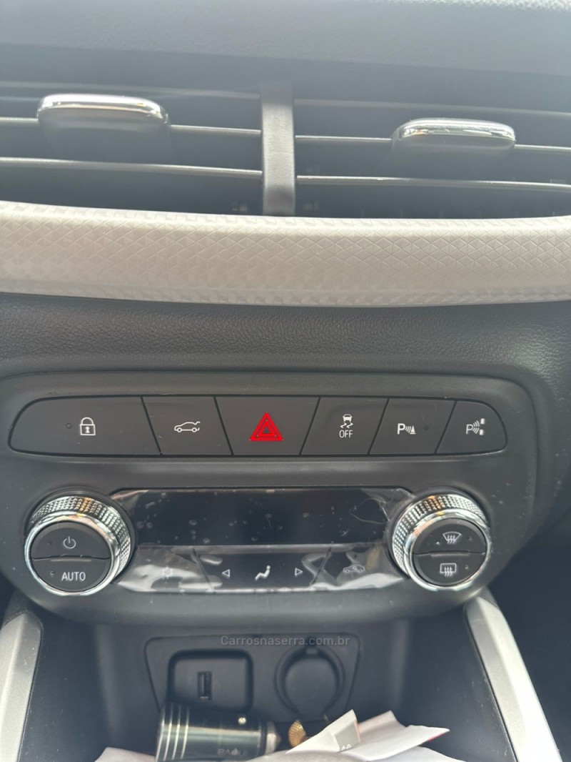 ONIX 1.0	PREMIER PLUS 12V TURBO FLEX 4P AUTOMÁTICO - 2025 - CAXIAS DO SUL
