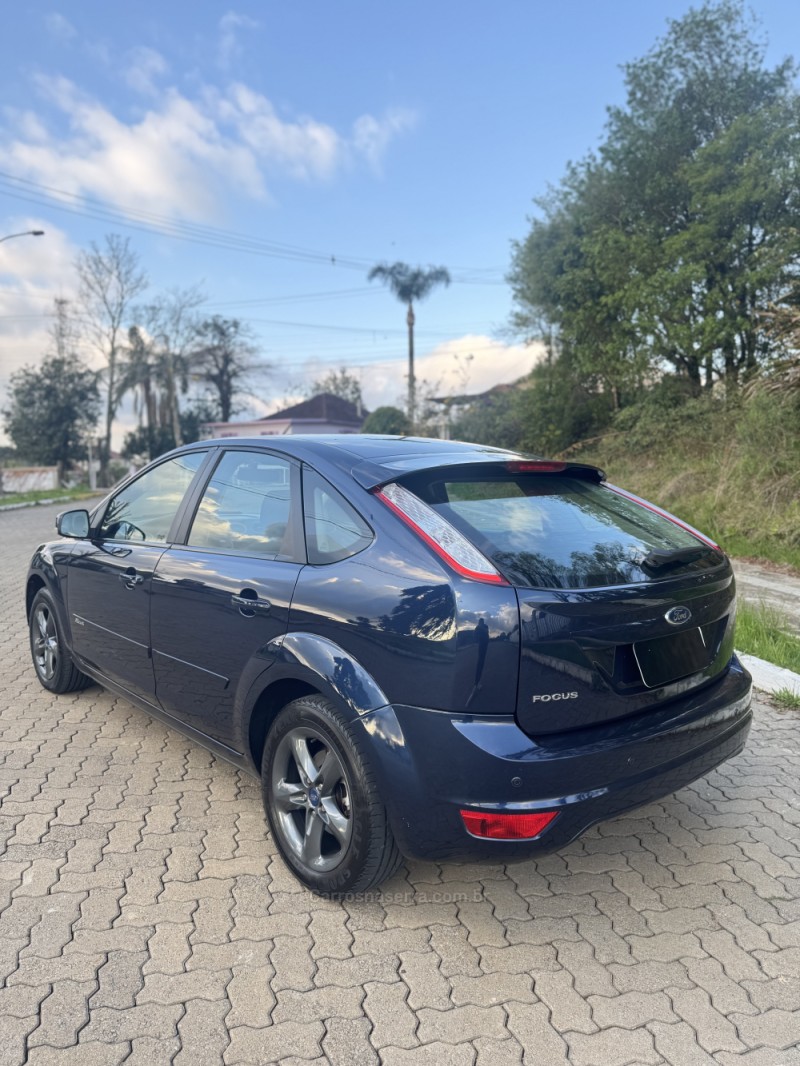 FOCUS 1.6 GLX 8V FLEX 4P MANUAL - 2013 - BENTO GONçALVES