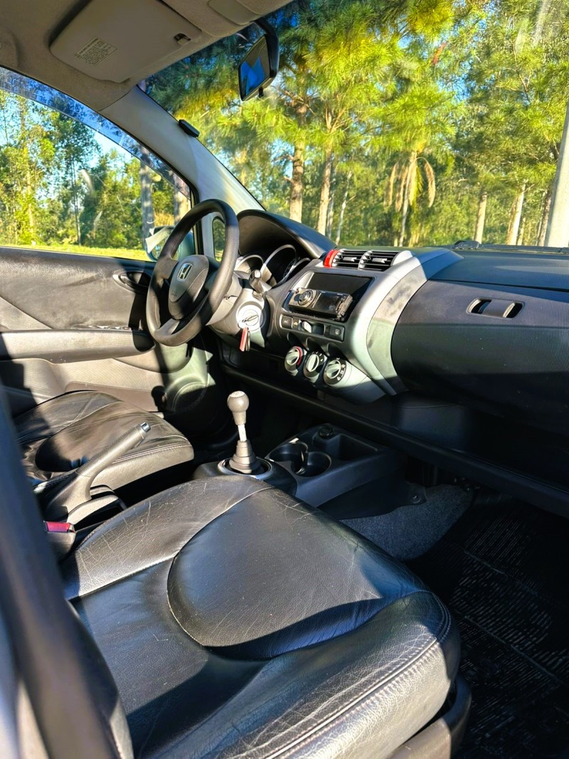 FIT 1.4 LX 8V FLEX 4P MANUAL - 2005 - SãO SEBASTIãO DO CAí
