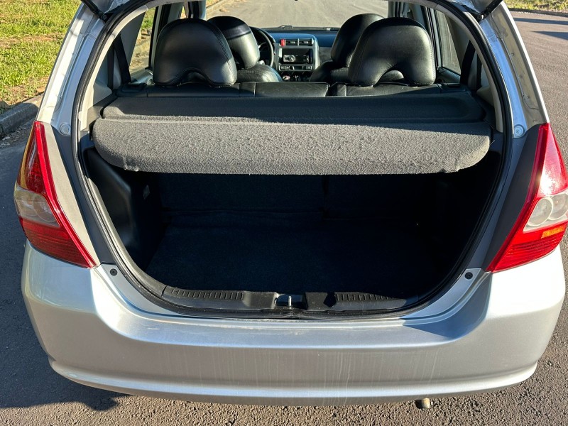FIT 1.4 LX 8V FLEX 4P MANUAL - 2005 - SãO SEBASTIãO DO CAí