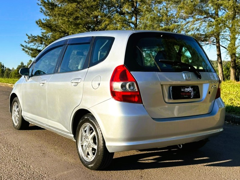 FIT 1.4 LX 8V FLEX 4P MANUAL - 2005 - SãO SEBASTIãO DO CAí