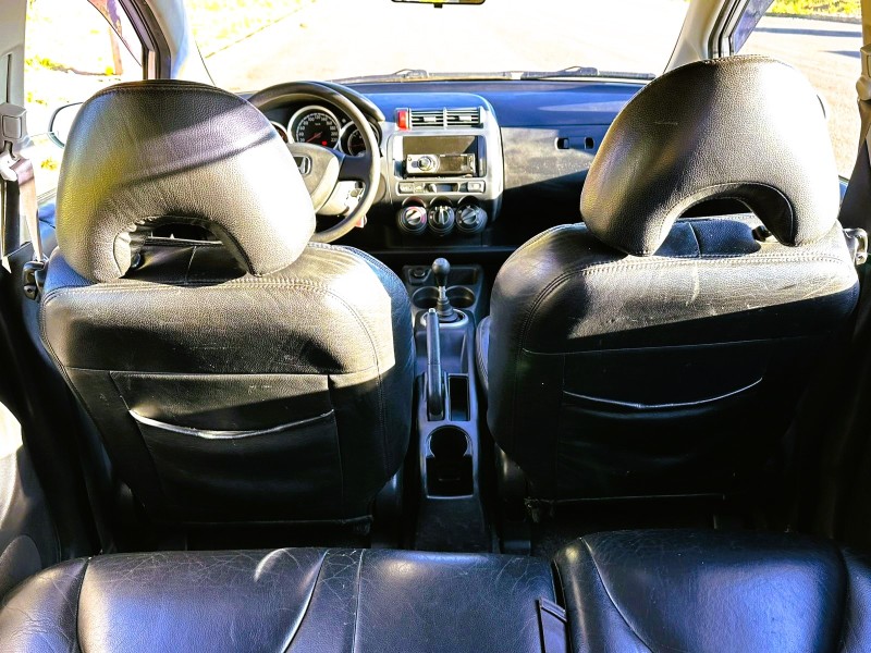 FIT 1.4 LX 8V FLEX 4P MANUAL - 2005 - SãO SEBASTIãO DO CAí
