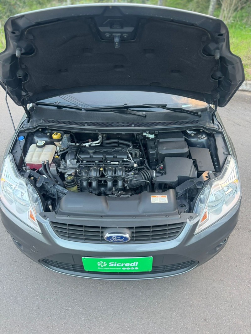 FOCUS 1.6 GLX 16V FLEX 4P MANUAL - 2012 - BENTO GONçALVES