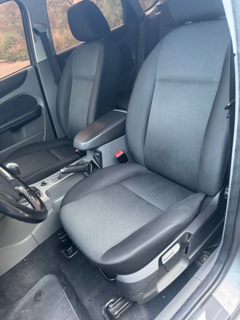 FOCUS 1.6 GLX 16V FLEX 4P MANUAL - 2012 - BENTO GONçALVES