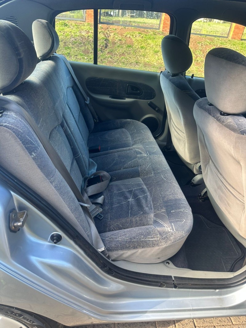 CLIO 1.0 PRIVILÉGE SEDAN 16V GASOLINA 4P MANUAL - 2005 - CAXIAS DO SUL
