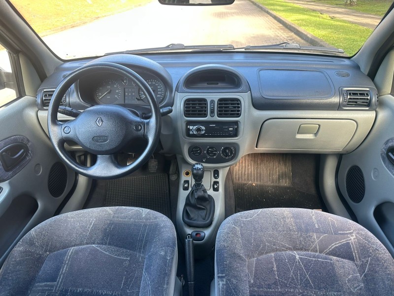 CLIO 1.0 PRIVILÉGE SEDAN 16V GASOLINA 4P MANUAL - 2005 - CAXIAS DO SUL