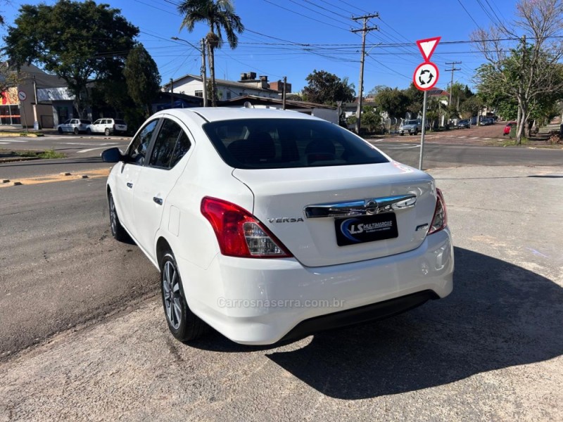 VERSA 1.6 16V SL FLEXSTART FLEX 4P AUTOMÁTICO - 2018 - VENâNCIO AIRES