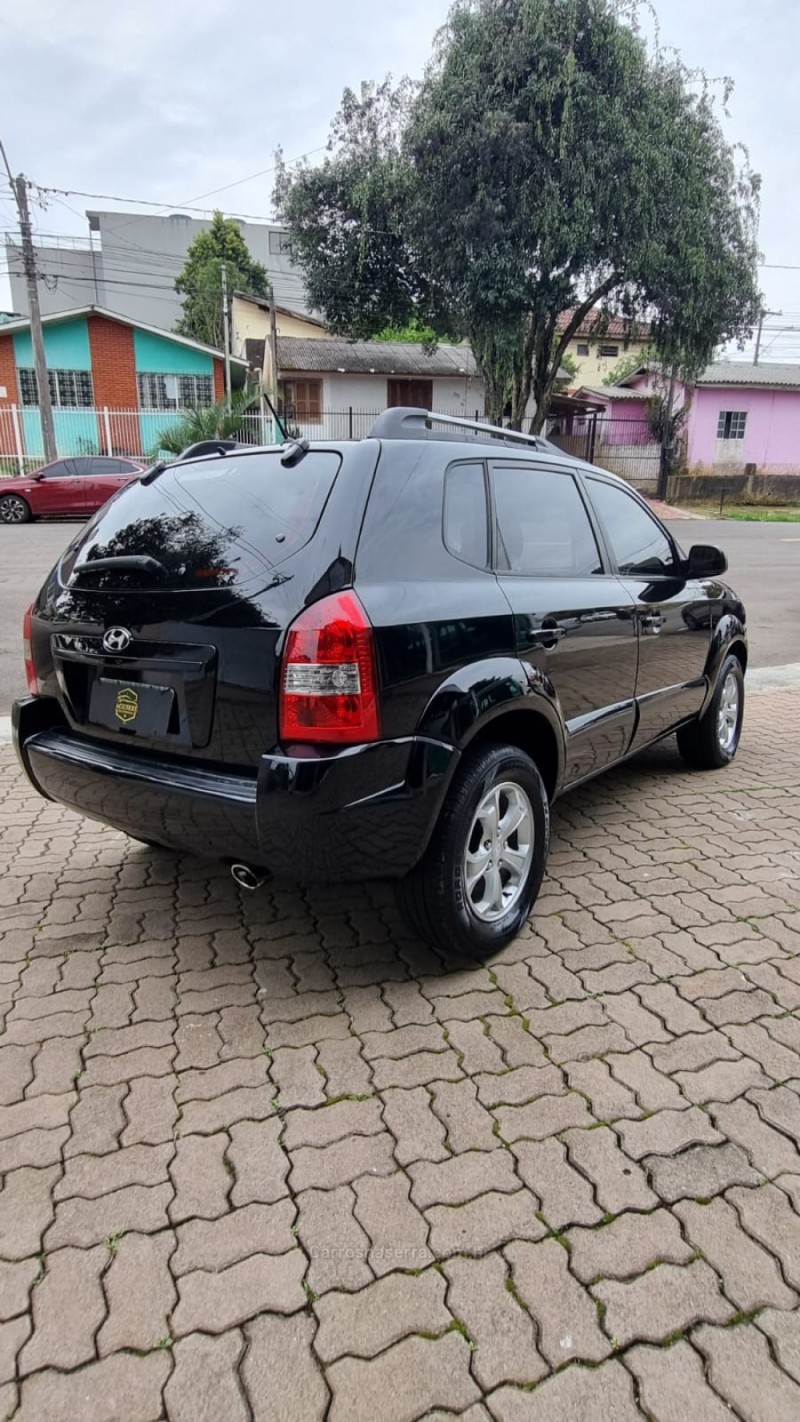 TUCSON 2.0 MPFI GL 16V 142CV 2WD GASOLINA 4P MANUAL - 2010 - PASSO FUNDO