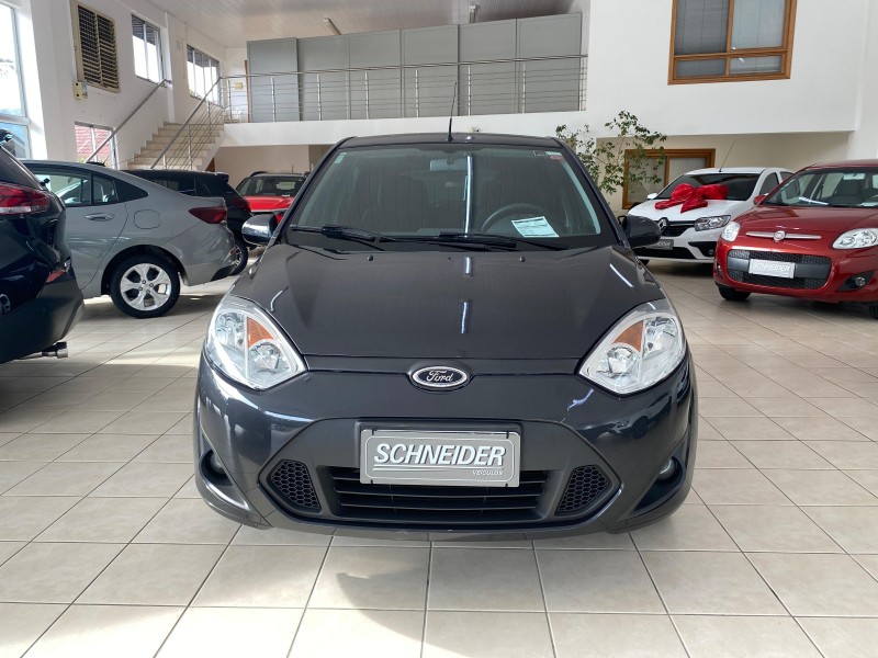 FIESTA 1.6 MPI CLASS HATCH 8V FLEX 4P MANUAL - 2013 - NOVA PETRóPOLIS