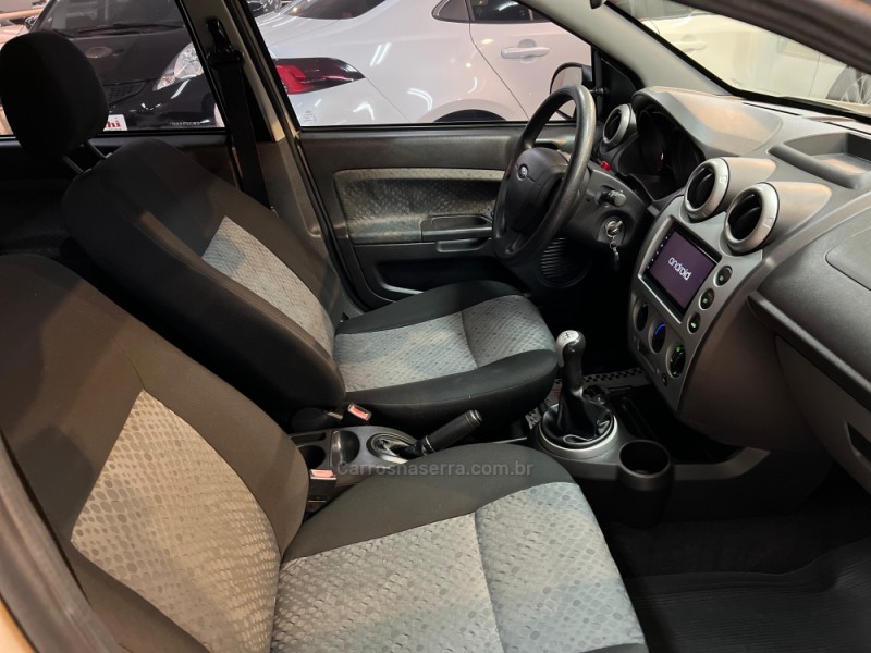 FIESTA 1.6 ROCAM HATCH 8V FLEX 4P MANUAL - 2012 - CAXIAS DO SUL