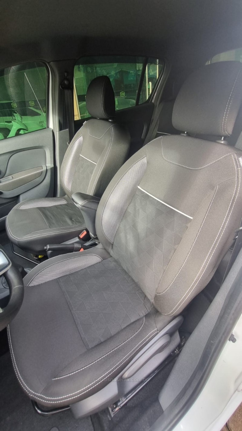 SANDERO 1.0 ZEN 12V FLEX 4P MANUAL - 2020 - PASSO FUNDO