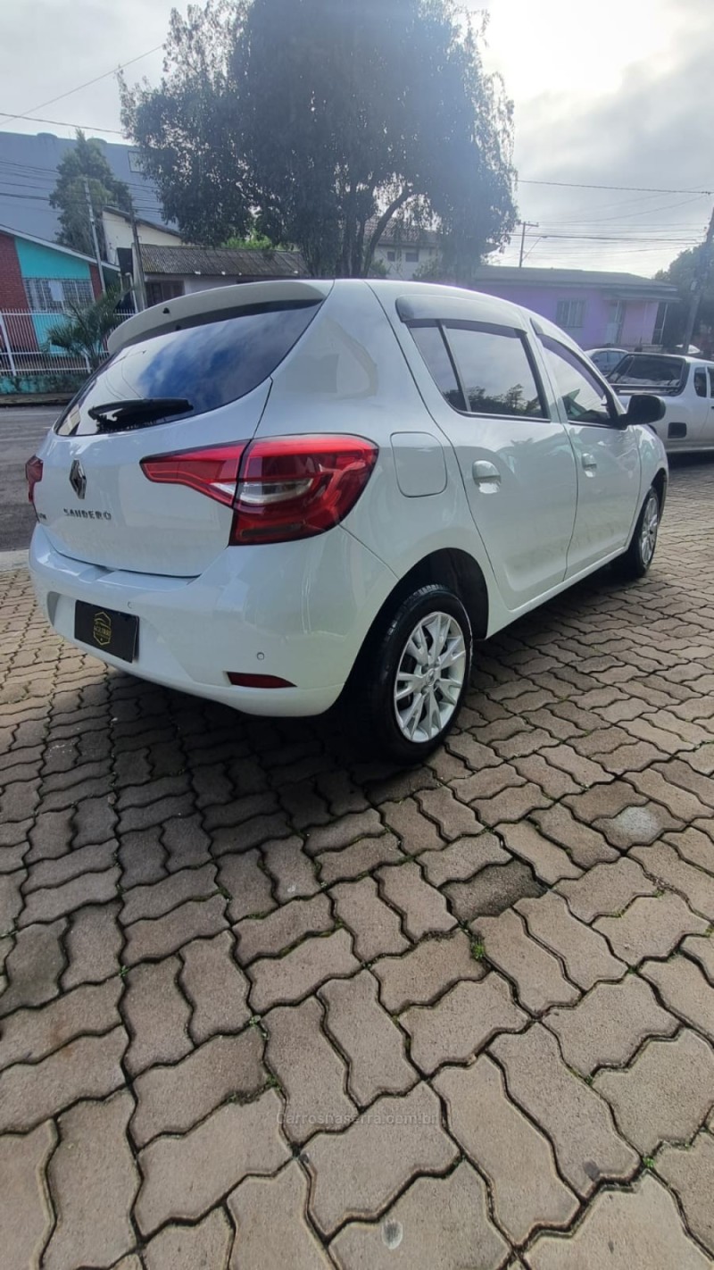 SANDERO 1.0 ZEN 12V FLEX 4P MANUAL - 2020 - PASSO FUNDO
