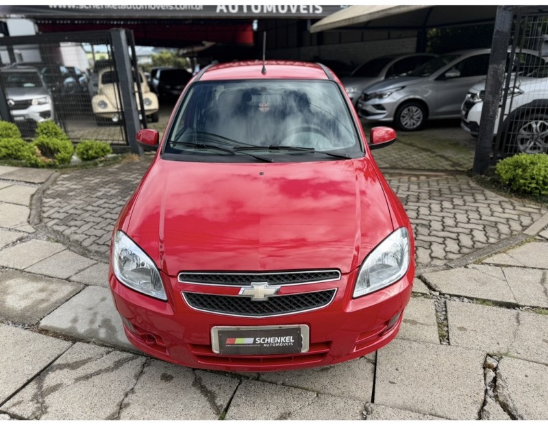 PRISMA 1.4 MPFI LT 8V FLEX 4P MANUAL - 2012 - NOVA PETRóPOLIS