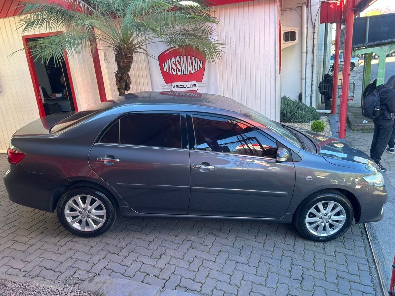 COROLLA 2.0 ALTIS 16V FLEX 4P AUTOMÁTICO - 2011 - TRêS COROAS