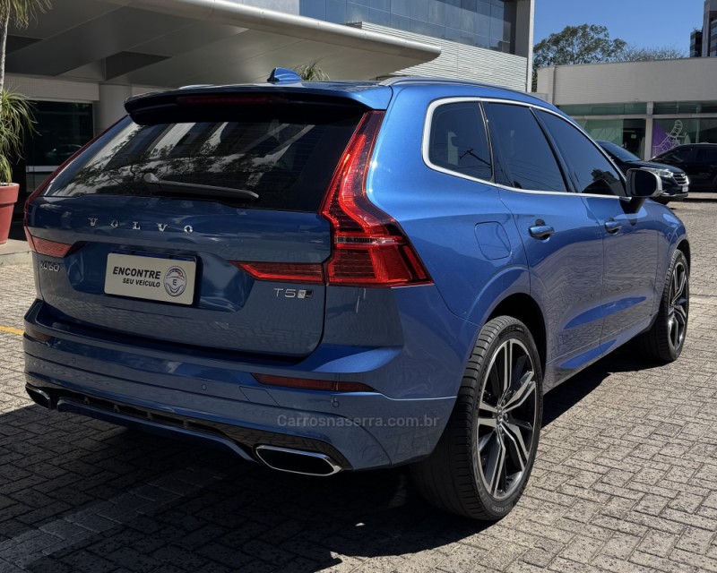 XC60 2.0 T5 R DESIGN TURBO GASOLINA 4P AUTOMÁTICO - 2018 - TAQUARA
