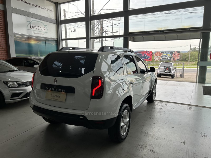 DUSTER 1.6 EXPRESSION 4X2 16V FLEX 4P AUTOMÁTICO - 2020 - TAQUARA