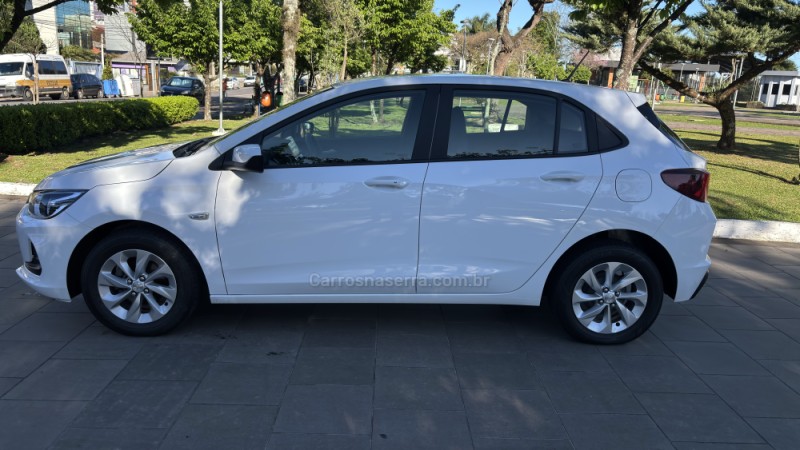 ONIX 1.0 LT 12V FLEX 4P MANUAL - 2023 - BENTO GONçALVES