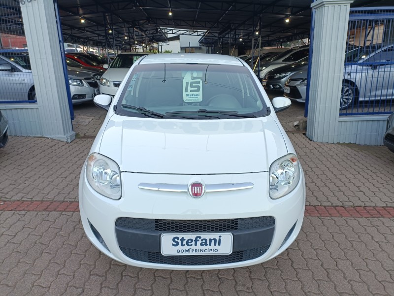PALIO 1.0 MPI ATTRACTIVE 8V FLEX 4P MANUAL - 2015 - BOM PRINCíPIO
