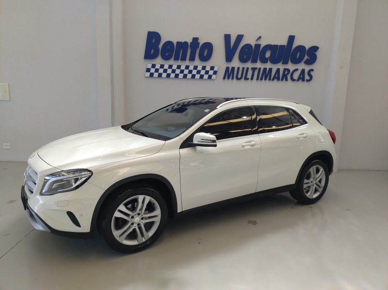 GLA 200 1.6 CGI VISION 16V TURBO GASOLINA 4P AUTOMÁTICO - 2015 - BENTO GONçALVES