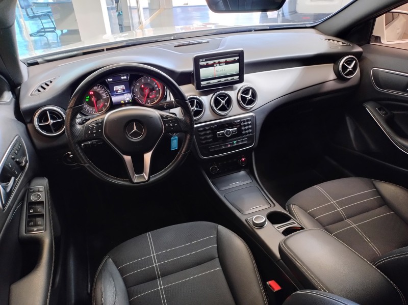 GLA 200 1.6 CGI VISION 16V TURBO GASOLINA 4P AUTOMÁTICO - 2015 - BENTO GONçALVES