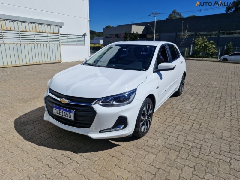 ONIX 1.0	PREMIER PLUS 8V TURBO FLEX 4P AUTOMÁTICO - 2024 - CAXIAS DO SUL
