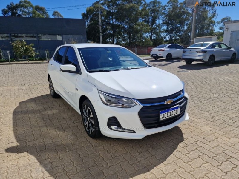 onix 1.0	premier plus 8v turbo flex 4p automatico 2024 caxias do sul