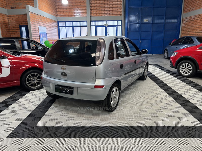 CORSA 1.4 MPFI MAXX 8V FLEX 4P MANUAL - 2011 - BENTO GONçALVES