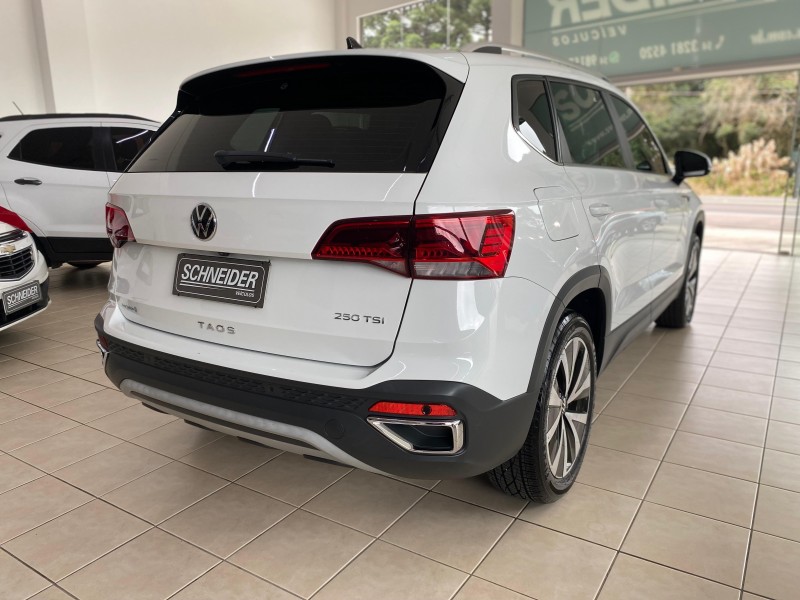 TAOS 1.4 16V HIGHLINE TSI FLEX 4P AUTOMÁTICO - 2022 - NOVA PETRóPOLIS