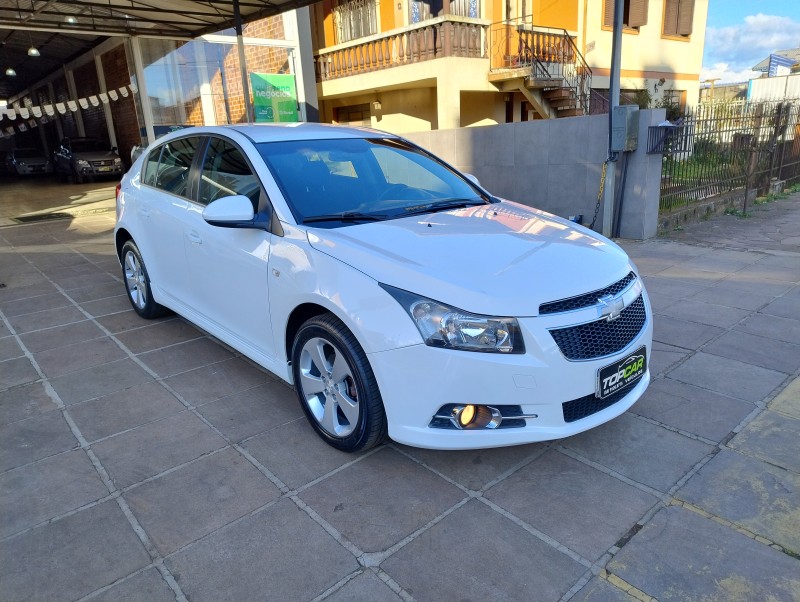 CRUZE 1.8 LT SPORT6 16V FLEX 4P MANUAL - 2013 - VACARIA