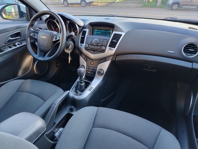 CRUZE 1.8 LT SPORT6 16V FLEX 4P MANUAL - 2013 - VACARIA