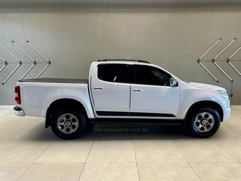 S10 2.4 MPFI LTZ 4X4 CD 8V FLEX 4P MANUAL - 2013 - SAPIRANGA