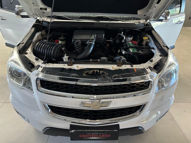S10 2.4 MPFI LTZ 4X4 CD 8V FLEX 4P MANUAL - 2013 - SAPIRANGA