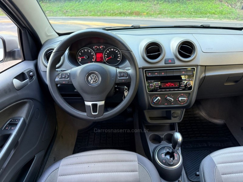 VOYAGE 1.6 MI COMFORTLINE 8V FLEX 4P AUTOMATIZADO - 2013 - DOIS IRMãOS
