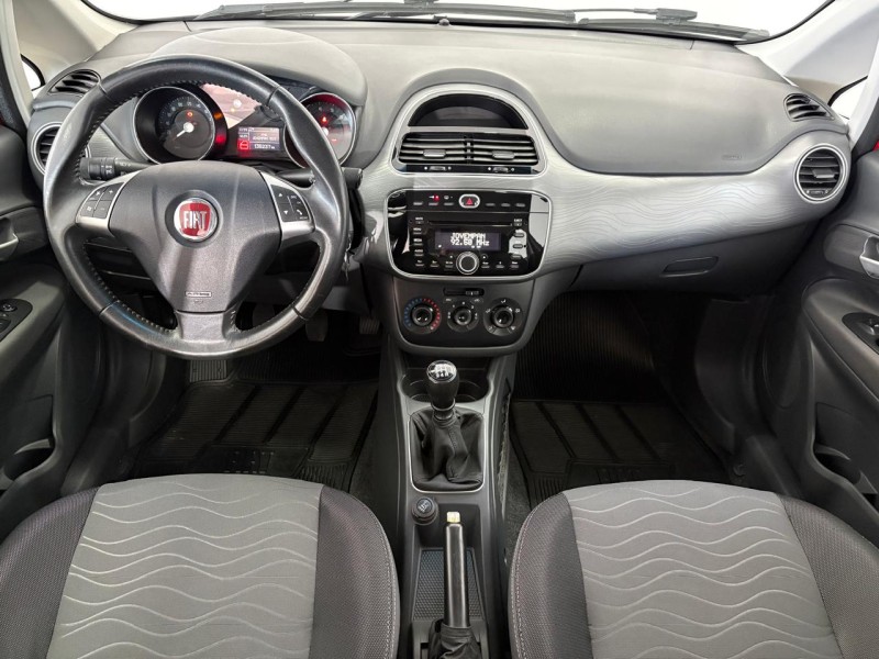 PUNTO 1.6 ESSENCE 16V FLEX 4P MANUAL - 2013 - FARROUPILHA