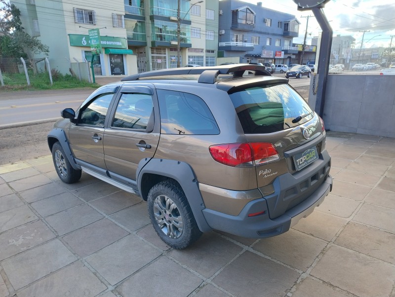 PALIO 1.8 MPI ADVENTURE LOCKER WEEKEND 8V FLEX 4P MANUAL - 2009 - VACARIA
